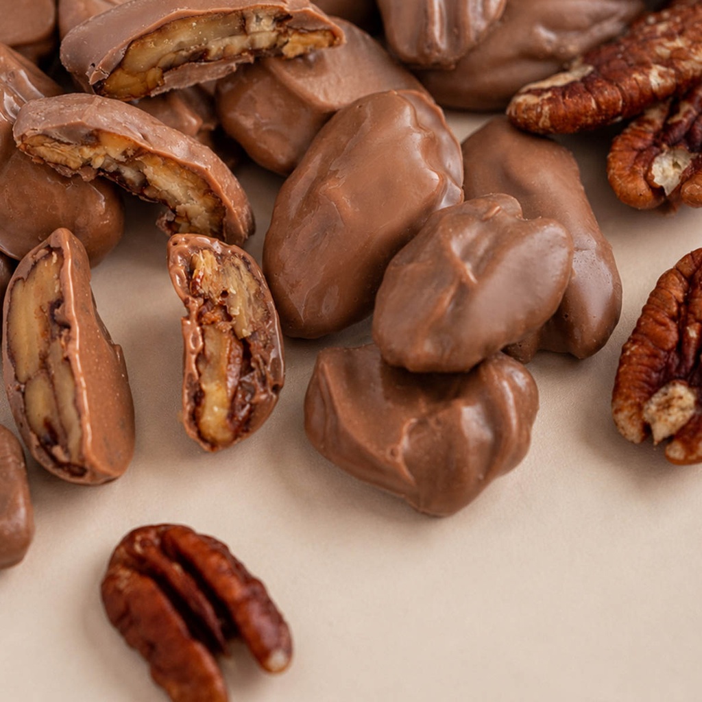 Pecan caramelized with milk chocolate 130G