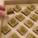 XL Rangeena Dates Box