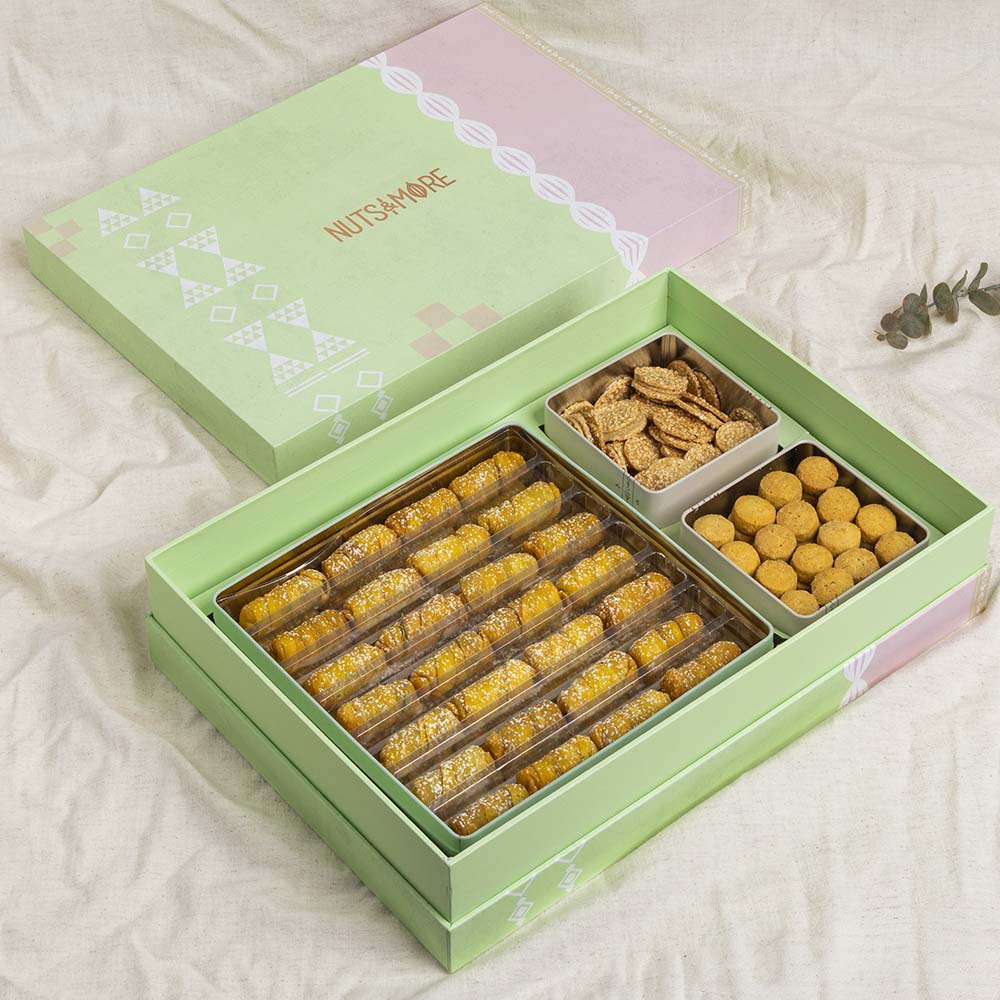 3 Metal boxes in a Carton