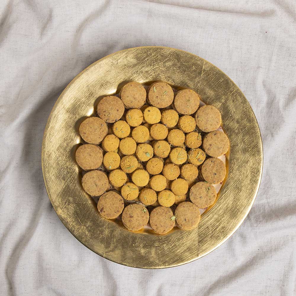Mixed Ghuraiba in Gold Tray