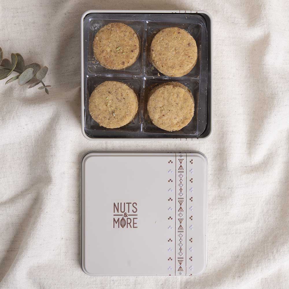 Ghuraiba pecan in Small Metal Box