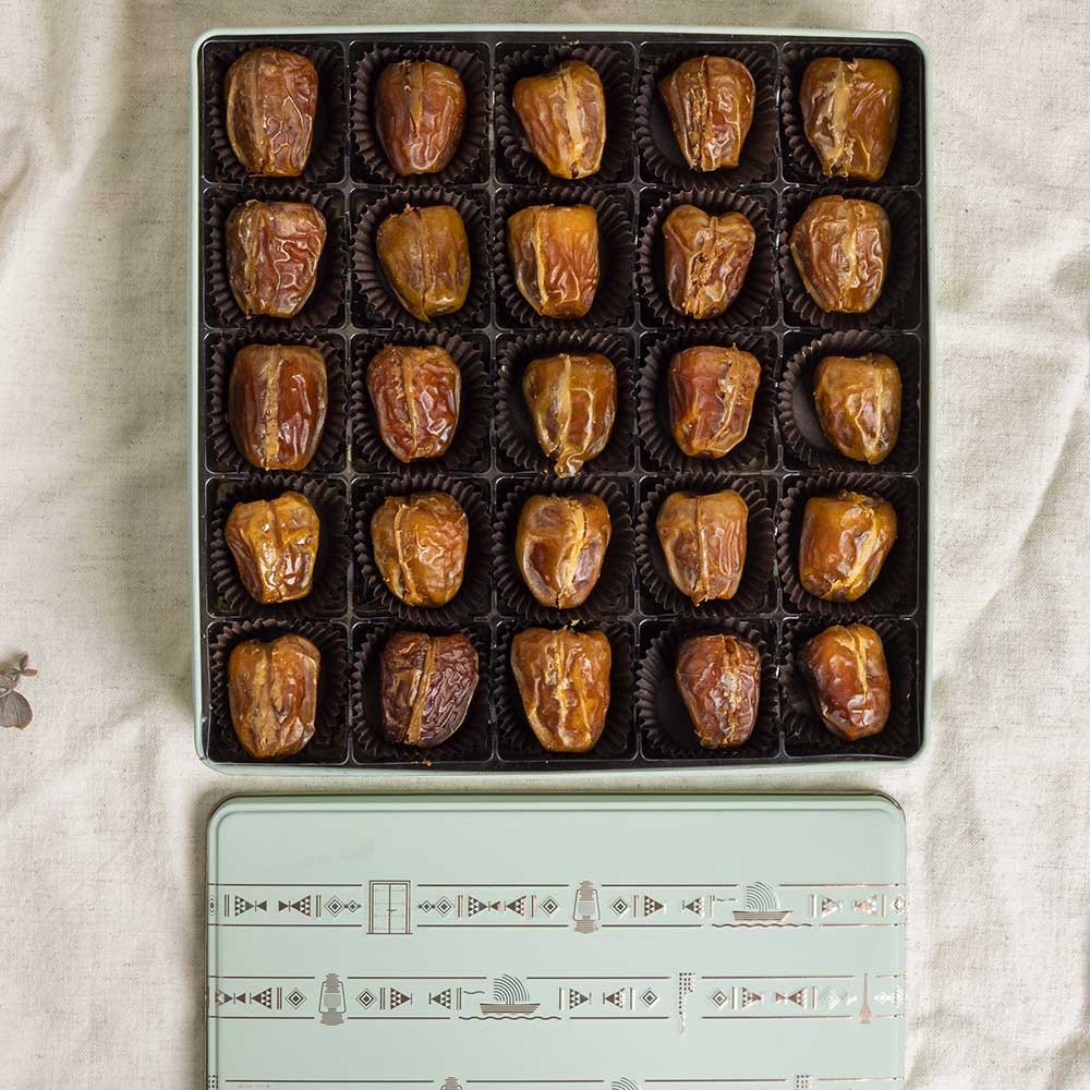 Rahash Butter Stuffed Dates in Large Metal Box