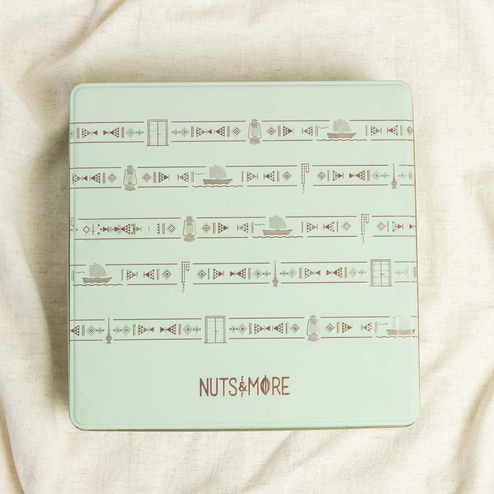 Ghuraiba with pistachio in Large metal box