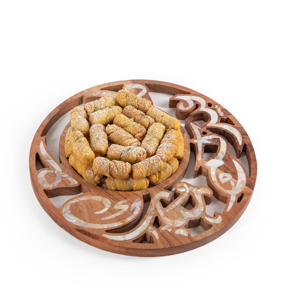 Eid brown plate with damlooj walnut
