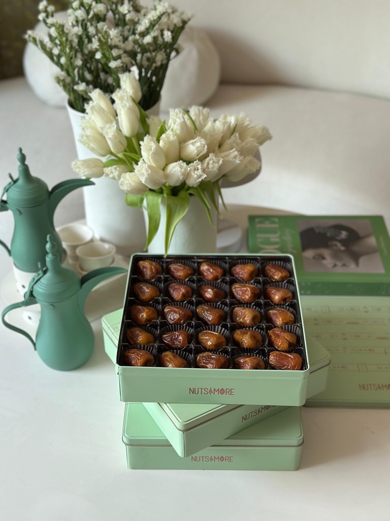 Sukkary Dates With peanuts Butter in Large Metal Box