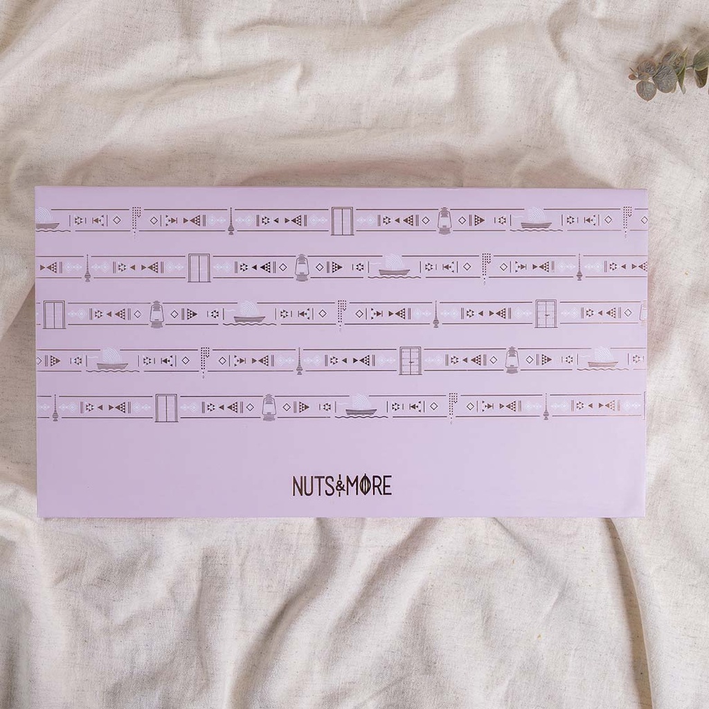 Large mixed sweet box