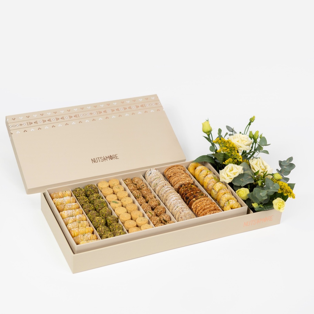Mix Sweets large box with Flower Tray