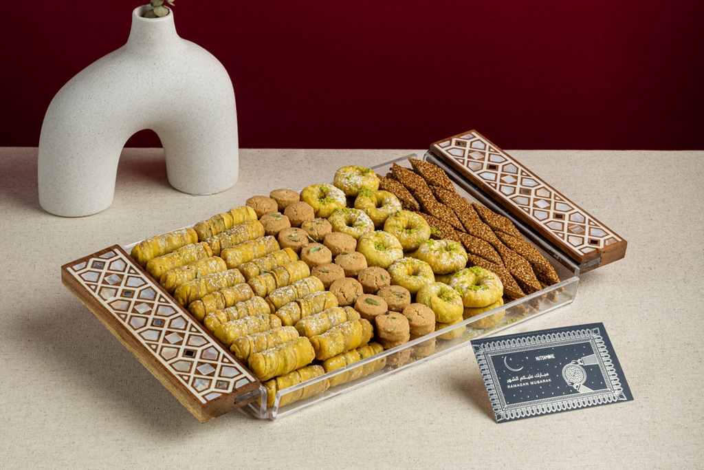 Luxury Tray With Wooden and Pearl Handle.