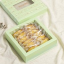 Madeleine Cake in Square box