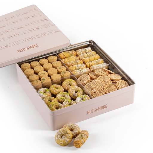 [1145] Mixed Sweets in Large Metal Box