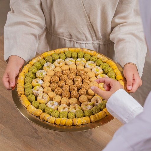 [1287] Arabic Sweets in Gold Tray