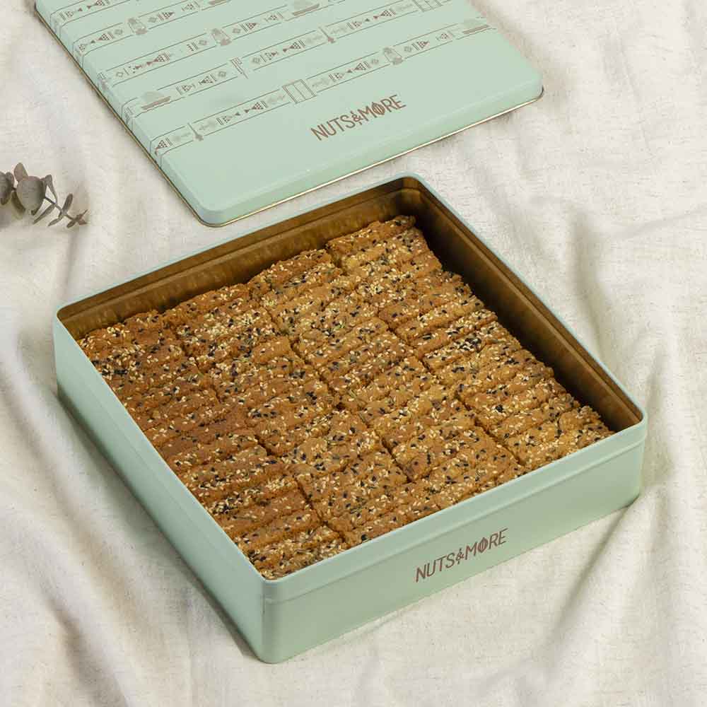 [1445] Shaborah in Large Metal Box (700 GM)