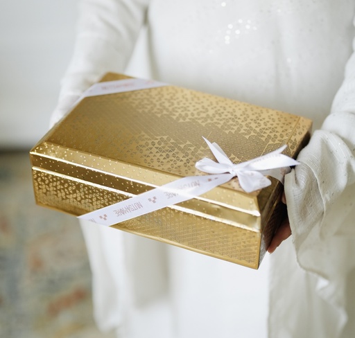 [1609] Mixed Sweets in Rectangle gold metal box