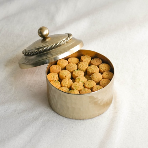 [1857] Royal Ghuraiba in covered Gold Bowl