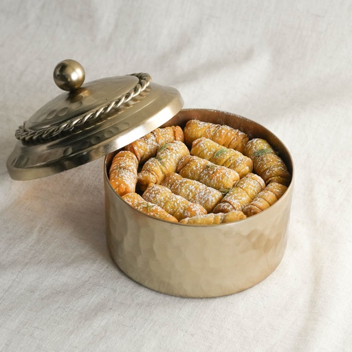 [1733] Walnut Damlooj in covered Gold Bowl
